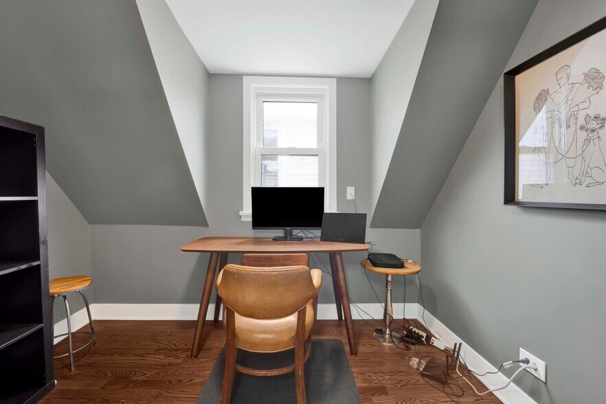 Building Photo - 1625 W Hollywood Ave