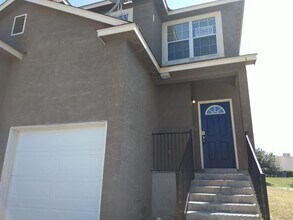 Building Photo - COMING SOON! 3 Bedroom/ 2.5 Bath Townhome