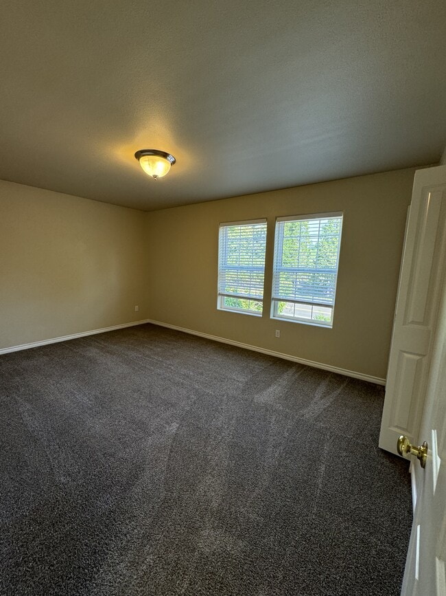 Building Photo - 5276 SW Technology Loop