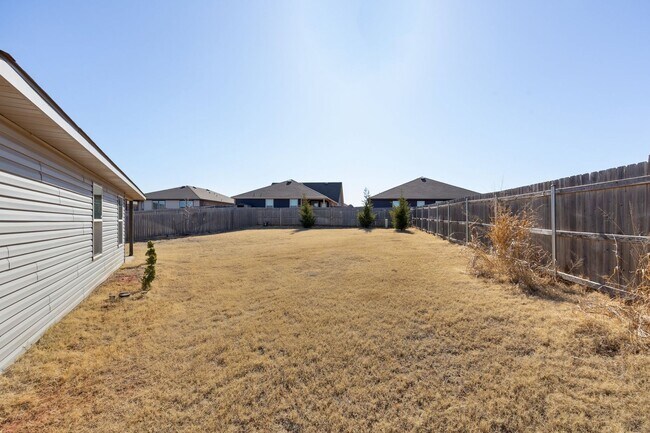 Building Photo - Stunning 4-Bed Home in Deer Creek Schools with Open Floorplan & Community Amenities