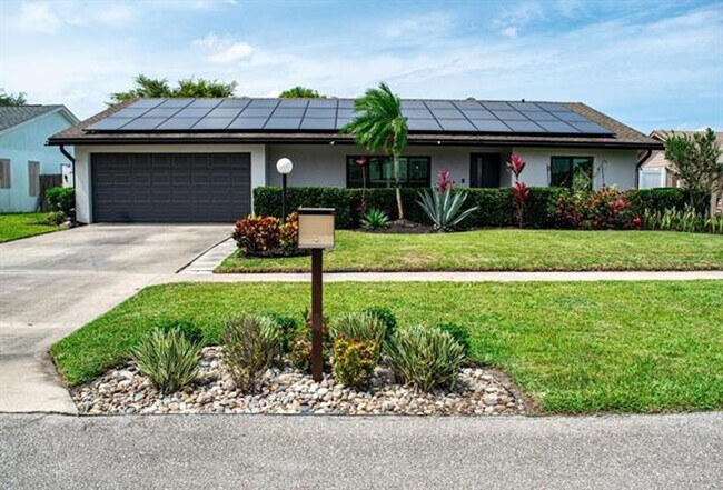 Primary Photo - 5432 Sandhurst Cir S