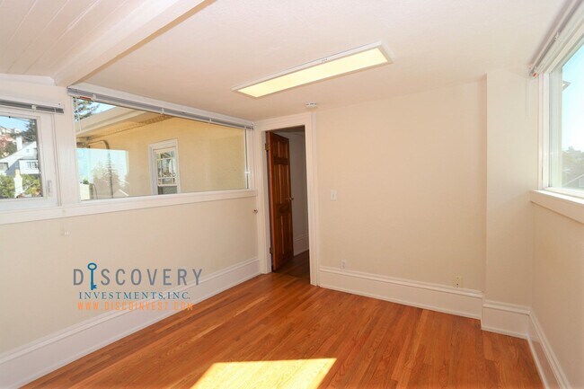 Building Photo - Move in Incentives! Coveted Piedmont Craftsman Home