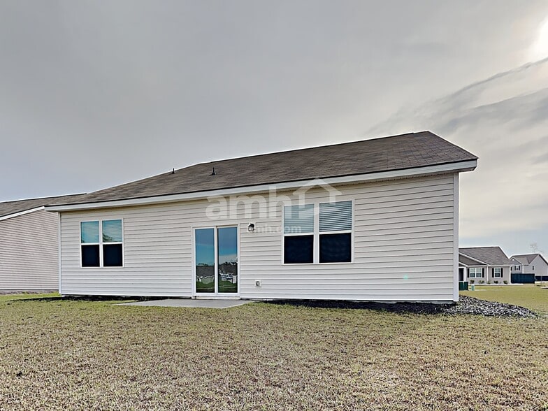 Building Photo - 275 Hogan Dr