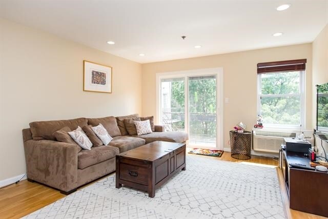 Primary Photo - 151 2nd St