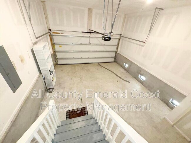 Building Photo - 94 American Ct