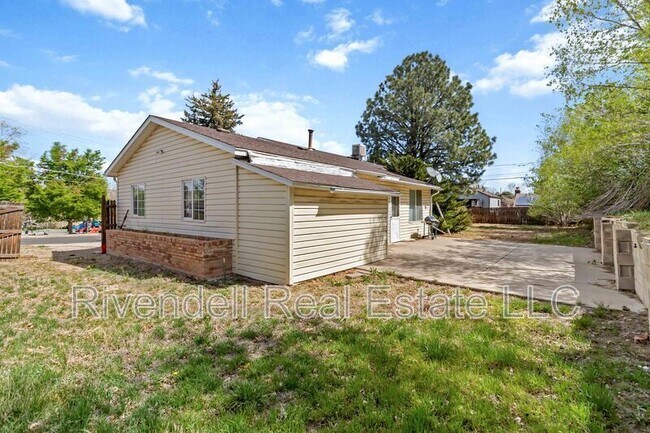 Building Photo - 14920 E 22nd Ave