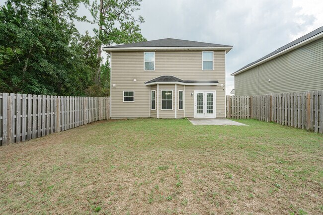 Building Photo - 152 Centennial Ct