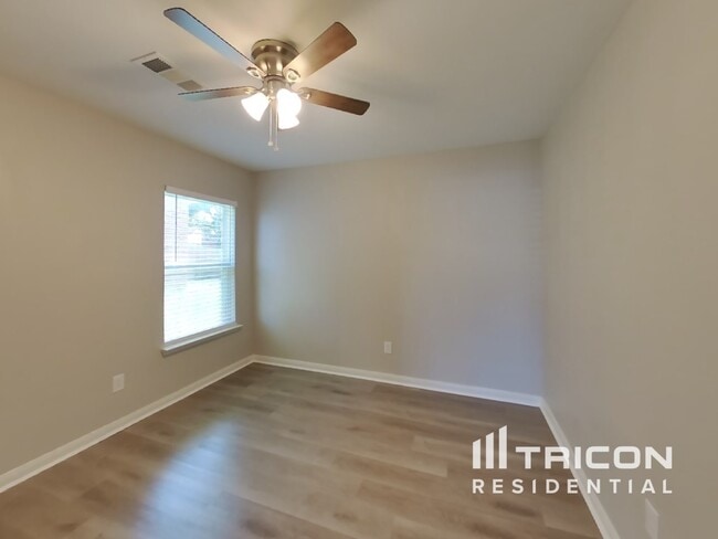 Building Photo - 1026 Barrymore Ln