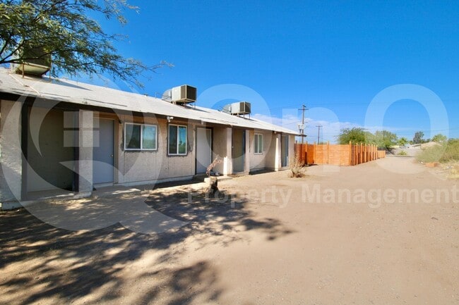 Building Photo - 745 W McMurray Blvd