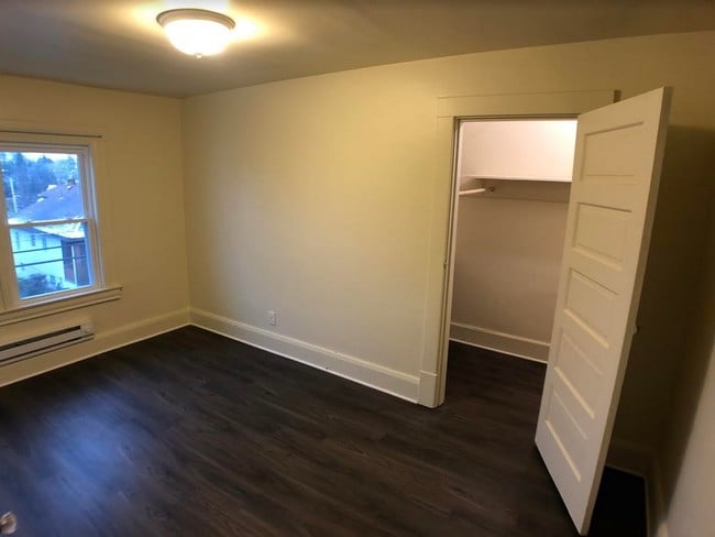Building Photo - 802 Punta Gorda Ave