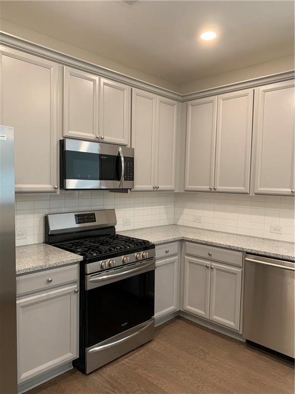 Building Photo - 1218 Foxcroft Ln