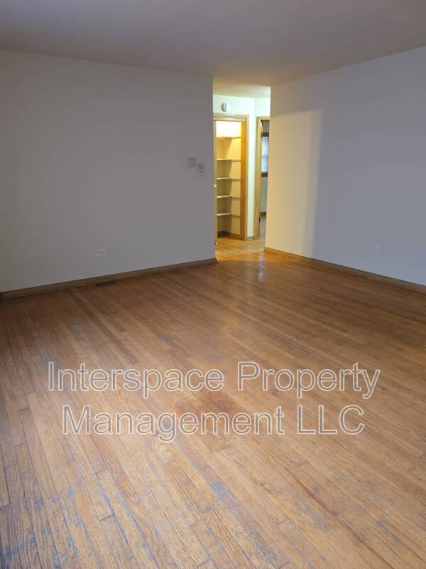 Building Photo - 10126 S Pulaski Rd