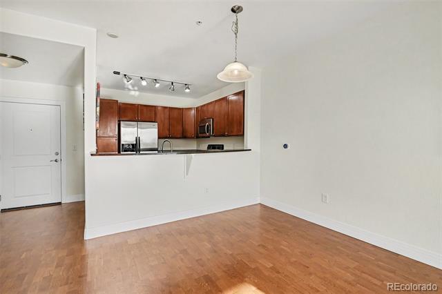 Building Photo - 9039 E Panorama Cir