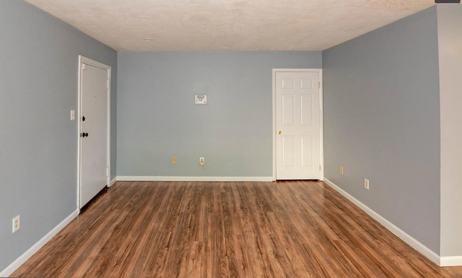 Building Photo - 3142 Brinkley Rd