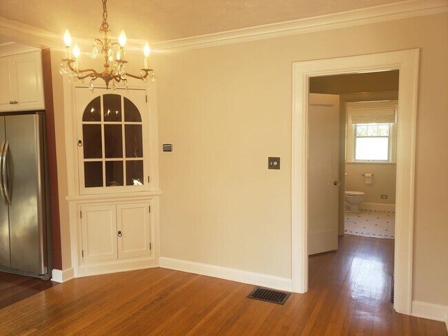 Building Photo - Charming Irvington Home with 3 Levels of L...