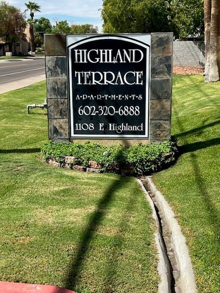 Primary Photo - Highland Terrace