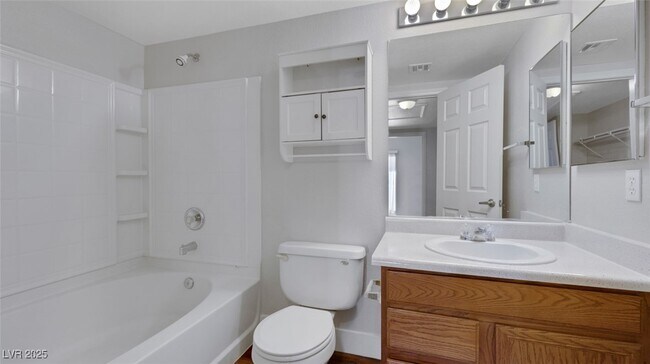 Building Photo - 492 Parrot Beak St