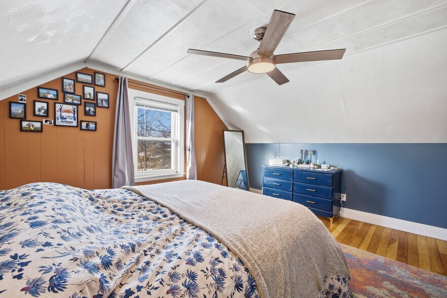 Building Photo - 2 Ridgeland Ave