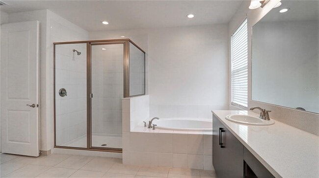 Building Photo - 3338 Great Banyan Way