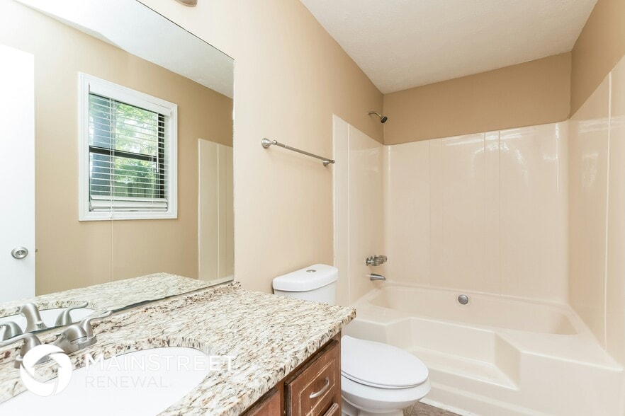 Building Photo - 507 Hollow Ct