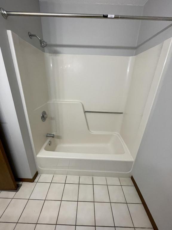 Building Photo - 2208 18th Ave SE