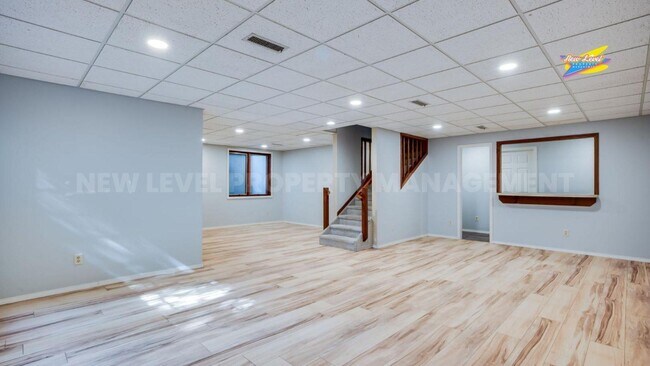 Building Photo - 3508 N Clarence St
