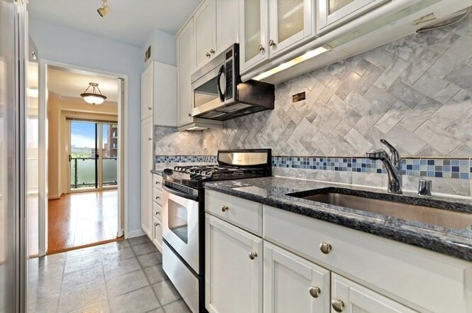 Building Photo - 4201 CATHEDRAL NW