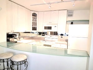 Kitchen - 1636 N Wells St