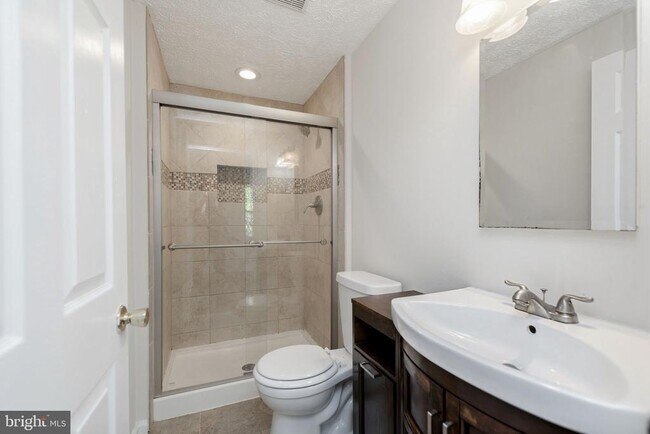 Building Photo - 6324 Lightburn Ct