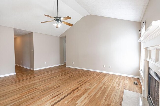 Building Photo - 6513 Jacobs Creek Cir