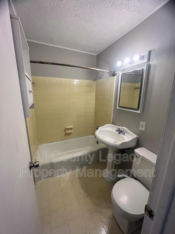 Building Photo - 173 Jarnigan Dr