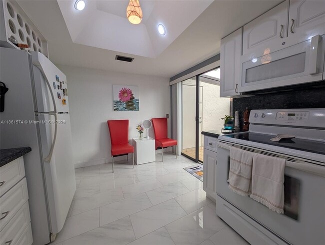Building Photo - 15260 SW 45th Terrace