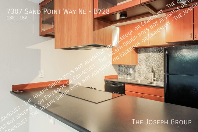 Building Photo - 7307 Sand Point Way NE