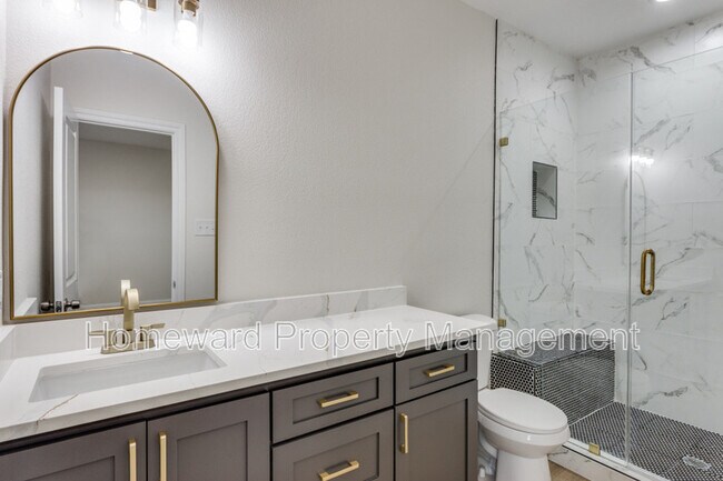 Building Photo - 8004 Julie Ave