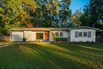 Building Photo - 3 Bed / 2 Bath in Levy Park