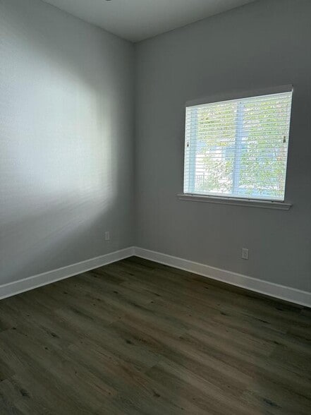 Building Photo - 164 Dalton Cir