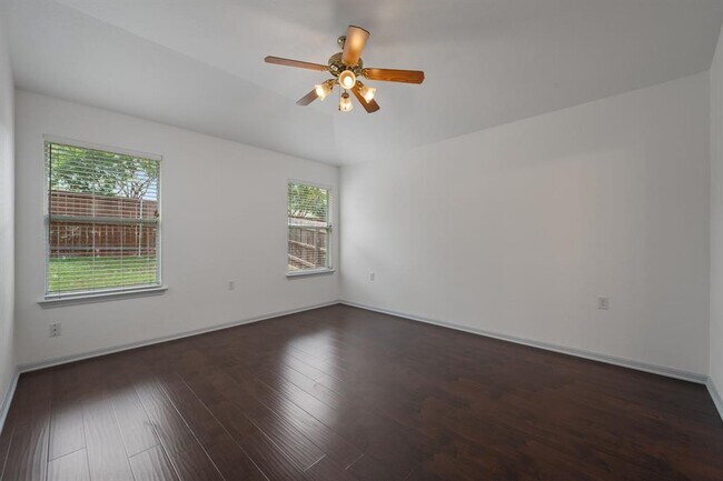 Building Photo - 5400 Rusk Ct