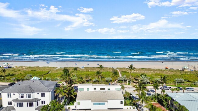 Building Photo - 250 S Ocean Blvd