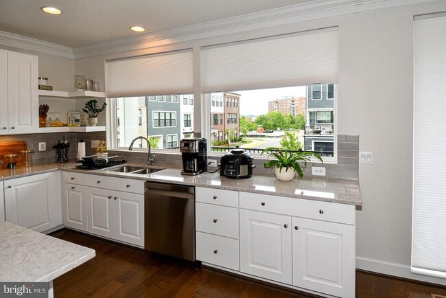 Building Photo - 13825 Estuary Pl