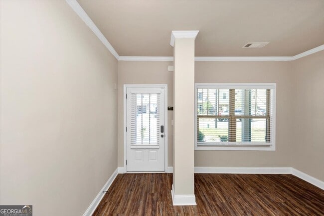 Building Photo - 2375 Walker Dr