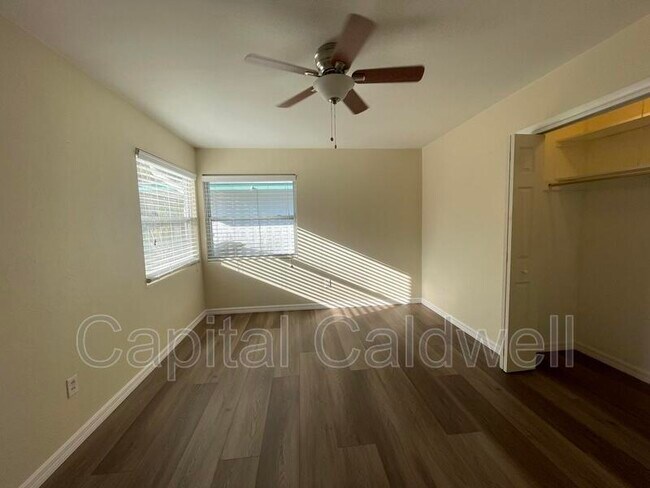Building Photo - 1609 San Mateo Dr