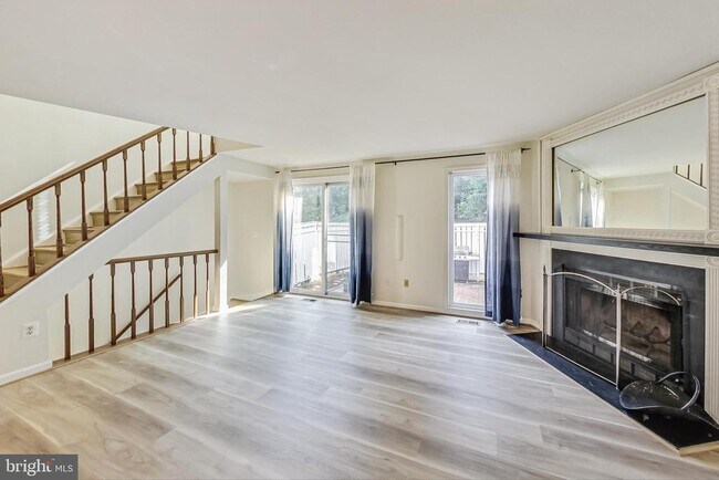 Building Photo - 11924 Redtree Way
