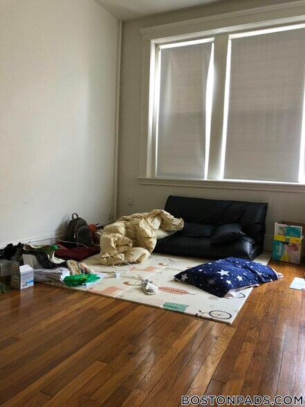 Building Photo - 25 Walbridge St