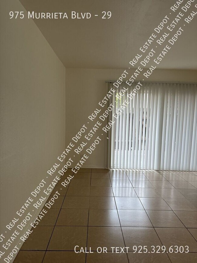 Building Photo - 975 Murrieta Blvd