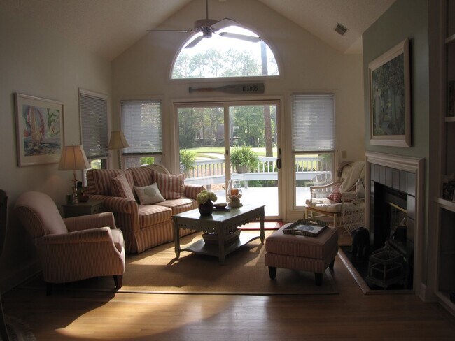 Building Photo - Sea Pines