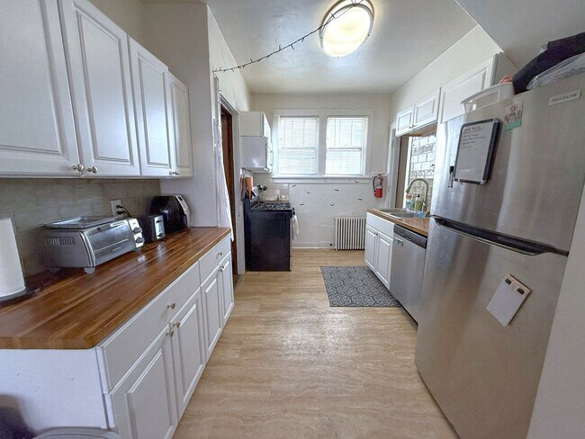 Building Photo - 1317 Randall Ct