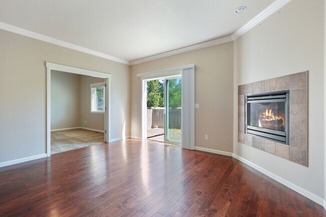 Building Photo - 4335 17th Way NE