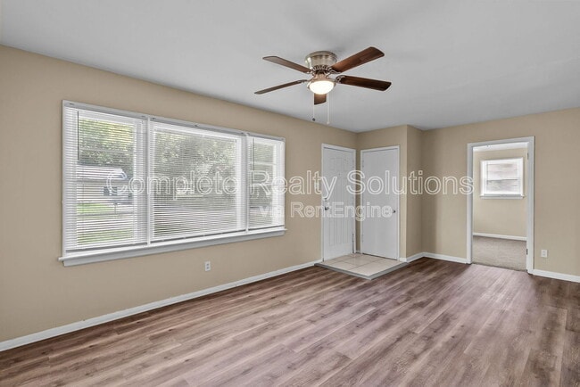 Building Photo - 1132 Redman Blvd