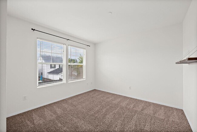 Building Photo - Cozy DuPont Home with Fenced Yard, 2-Car Garage & Minutes to JBLM!
