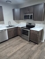 Building Photo - 3462 Giles Ave